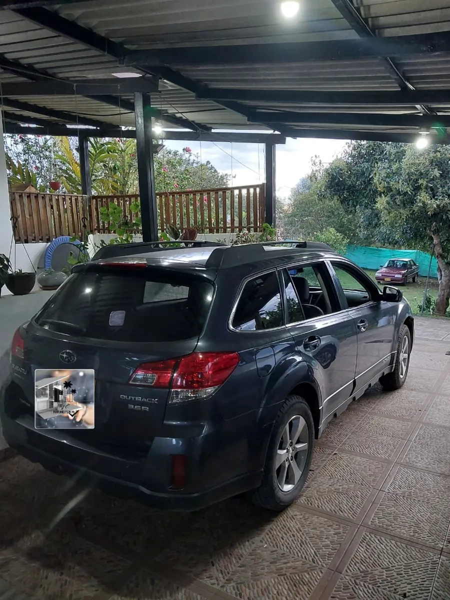 Subaru Outback 2014 Gris Popayán