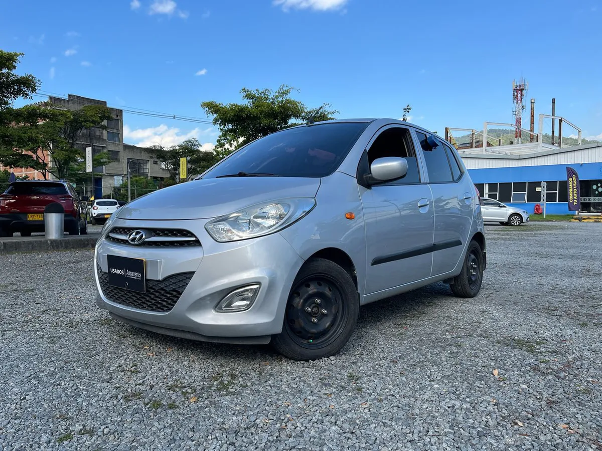 Hyundai i10 2012 Plateado Medellín