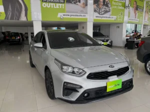 Kia Cerato Vivro 2019 Plateado Bogotá
