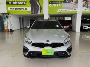 Kia Cerato Vivro 2019 Plateado Bogotá
