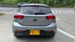 Kia Rio Vibrant 2022 Gris Manizales