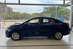 Kia Soluto 2025 Azul Cali