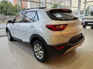 Kia Stonic 2026 Plateado Bogotá