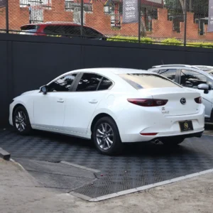 Mazda 3 2022 Blanco Floridablanca