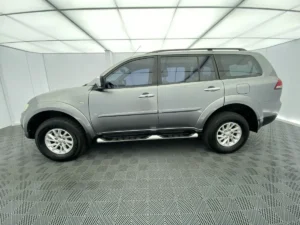 Mitsubishi Nativa 2015 Gris La Calera