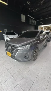 Nissan Kicks 2023 Gris Cali