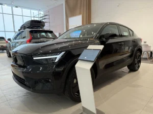 Volvo EC 40 2025 Negro Chía