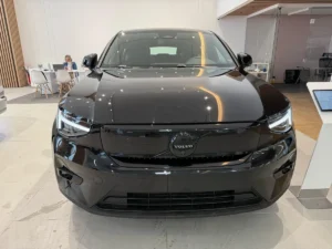 Volvo EC 40 2025 Negro Chía