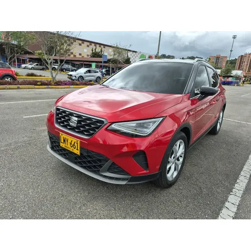 Seat Arona 2023 Rojo Bogotá