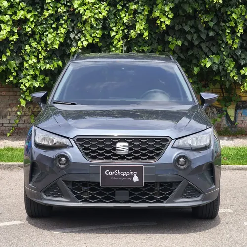 Seat Arona 2024 Gris Bogotá