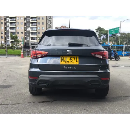 Seat Arona 2024 Gris Bogotá