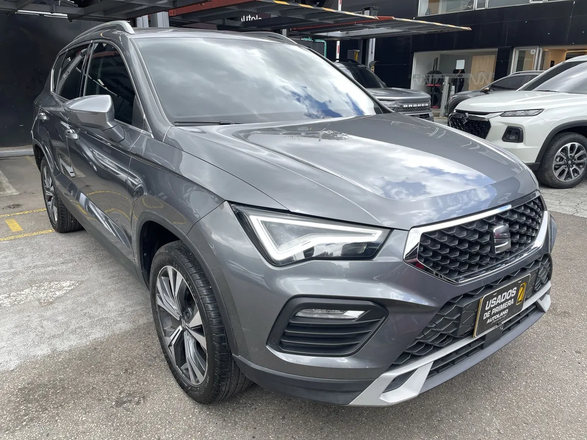 Seat Ateca 2023 Gris Bogotá