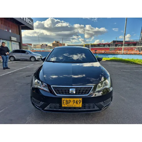 Seat Leon 2017 Negro Bogotá