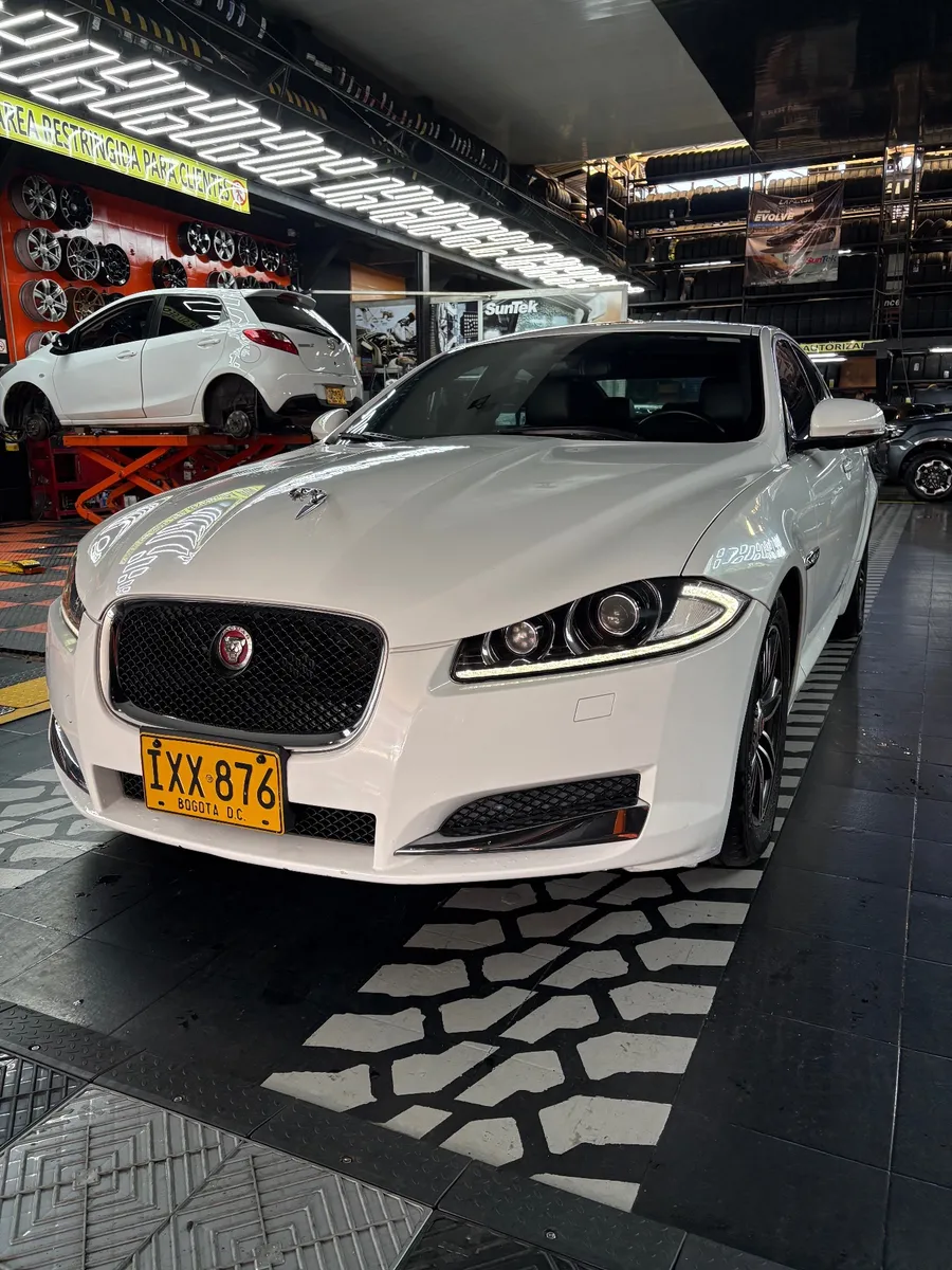 Jaguar XF 2015 Blanco Bucaramanga