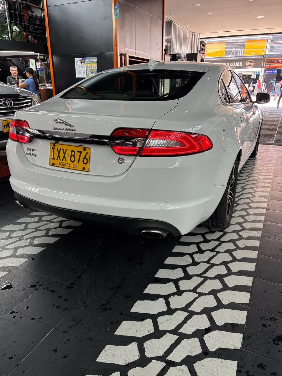 Jaguar XF 2015 Blanco Bucaramanga