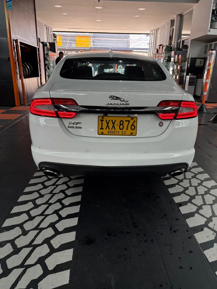 Jaguar XF 2015 Blanco Bucaramanga