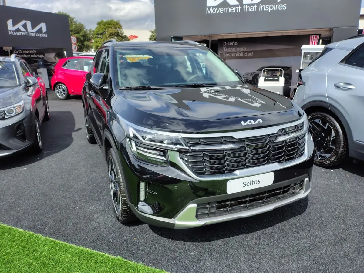 Kia Seltos Zenith 2026 Negro Bogotá