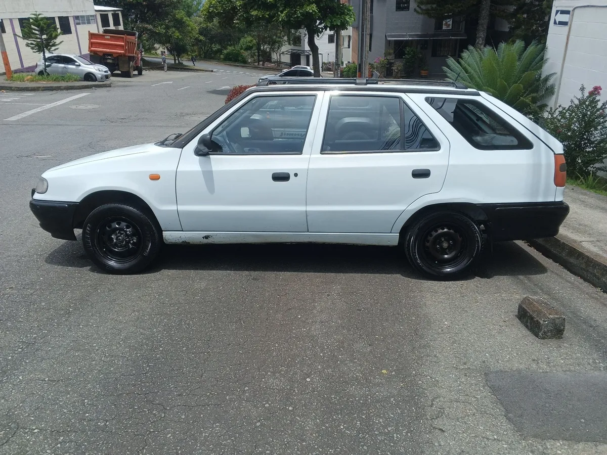 Skoda Felicia 1996 Blanco Bello