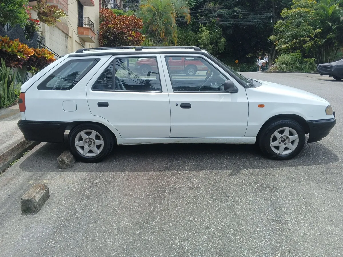 Skoda Felicia 1996 Blanco Bello