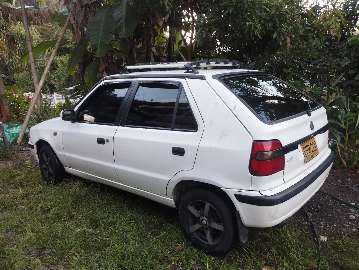 Skoda Felicia 1999 Blanco Cali