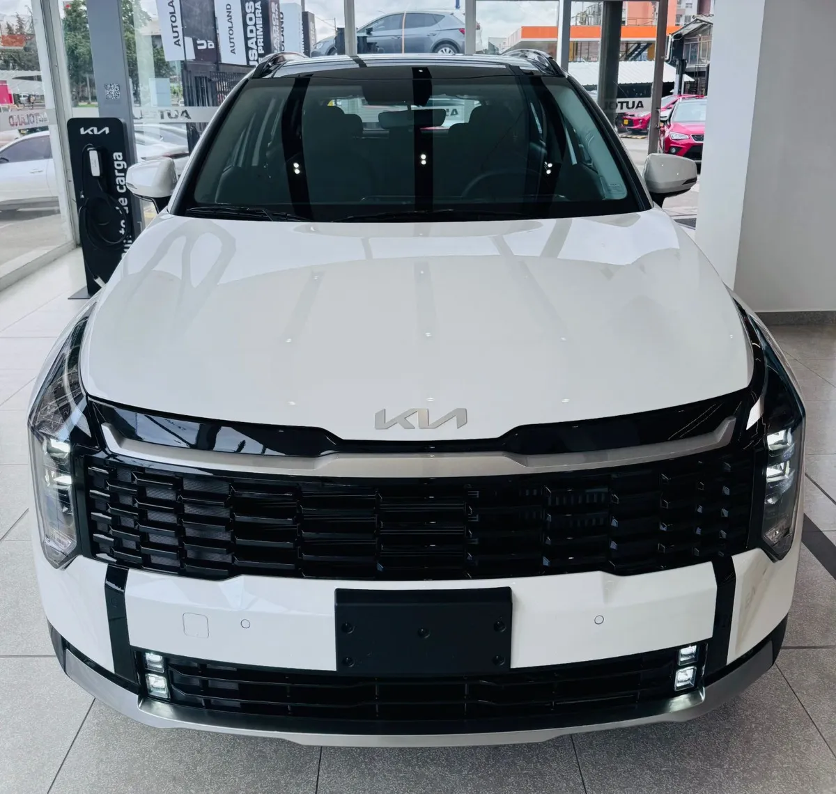 Kia Sportage Desire 2026 Gris Bogotá