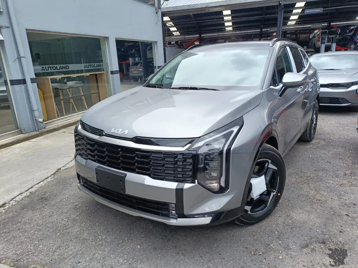 Kia Sportage Desire 2026 Gris Bogotá