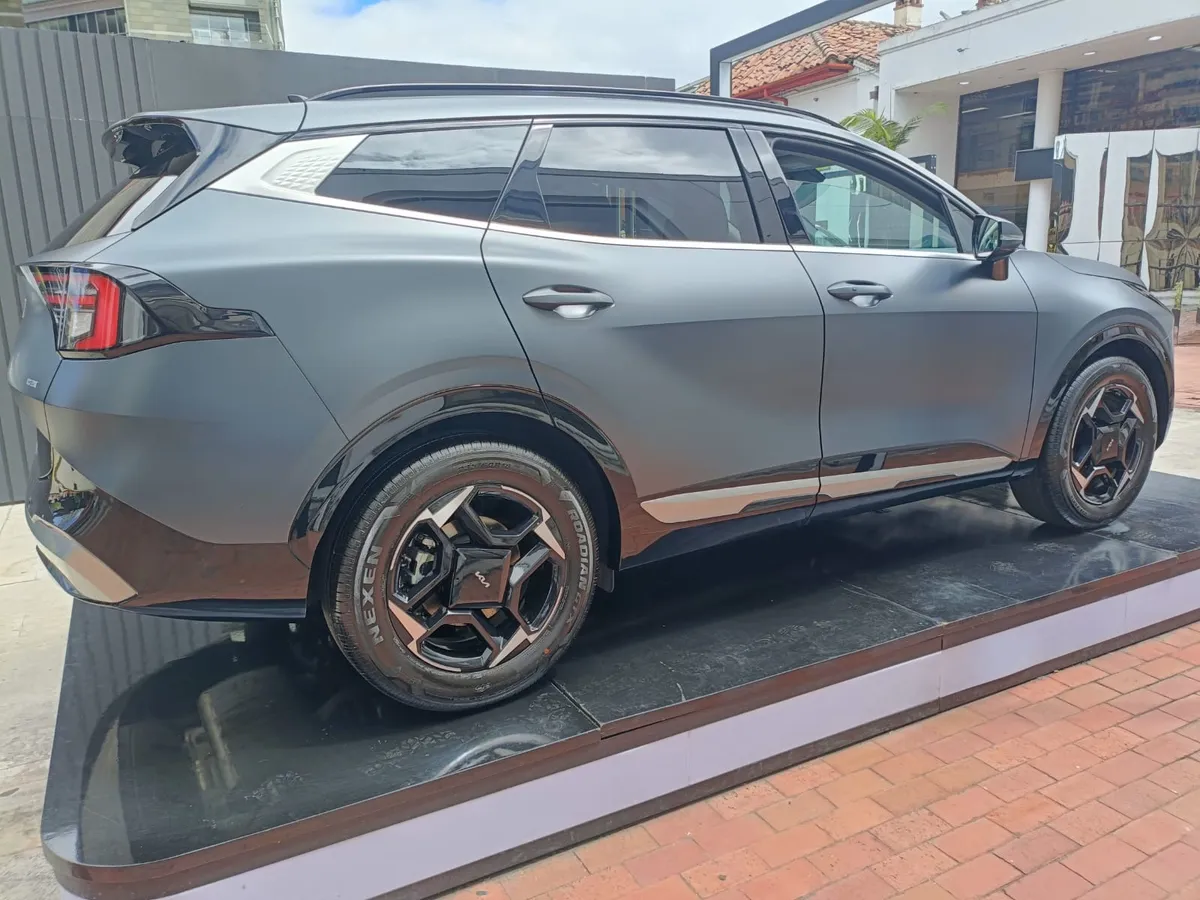Kia Sportage Zenith 2026 Gris Bogotá