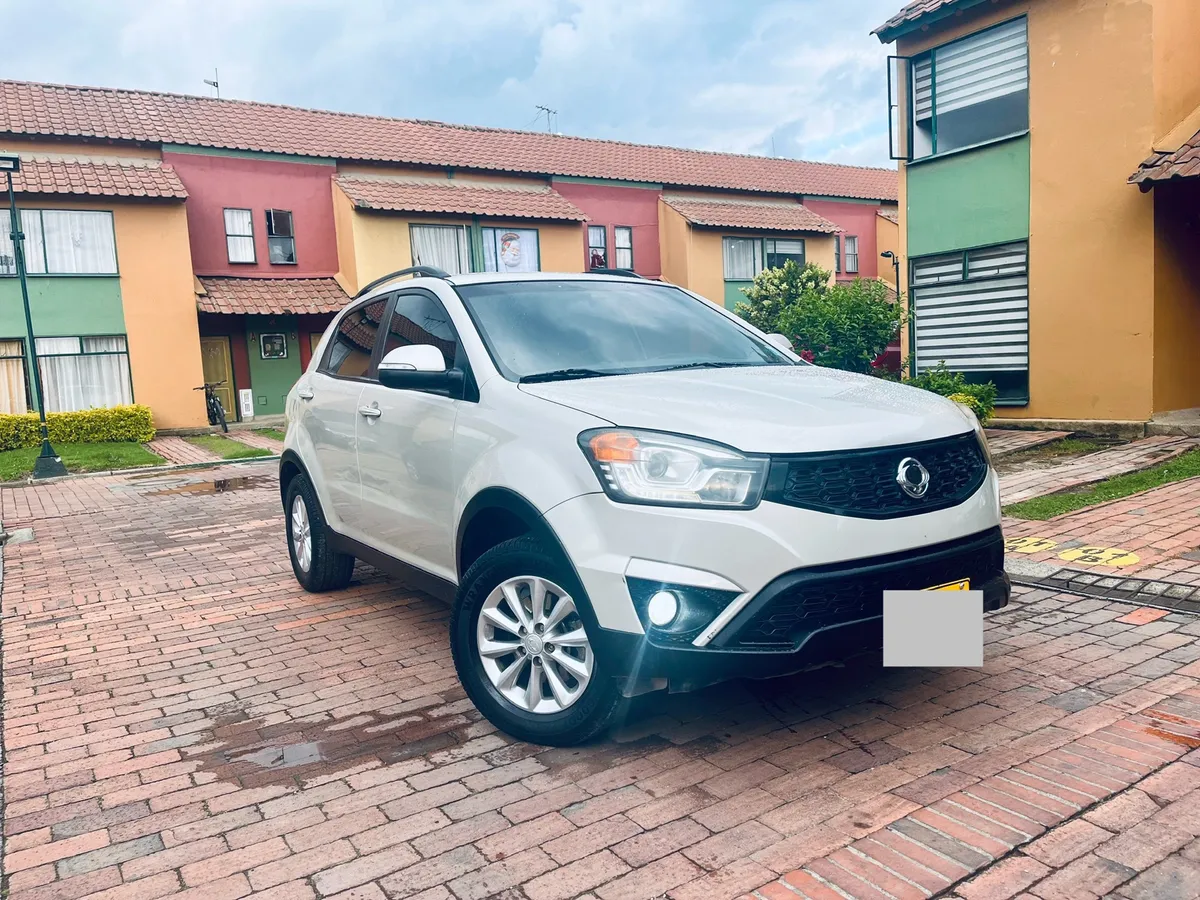 SsangYong Korando 2015 Blanco Madrid
