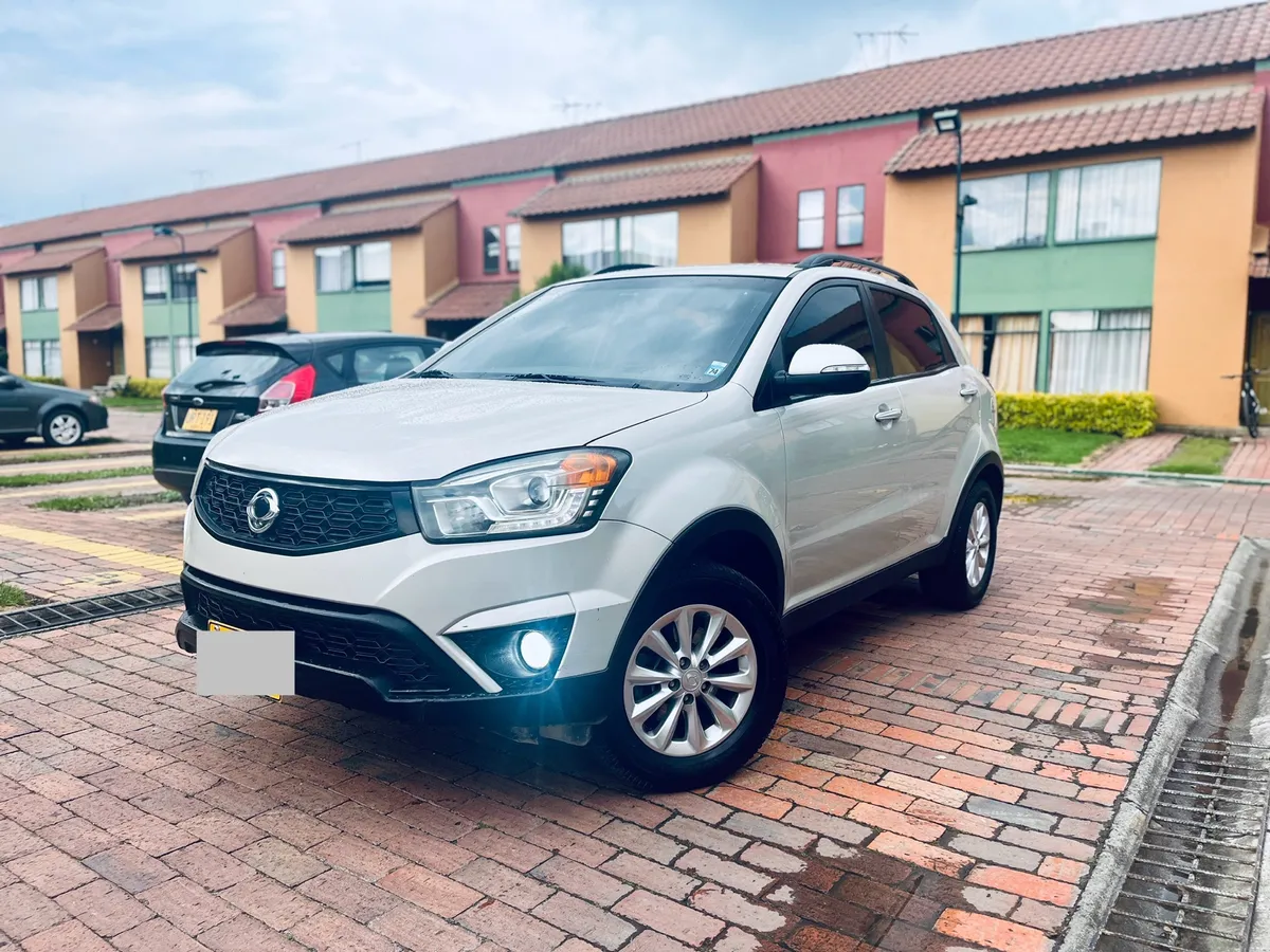 SsangYong Korando 2015 Blanco Madrid