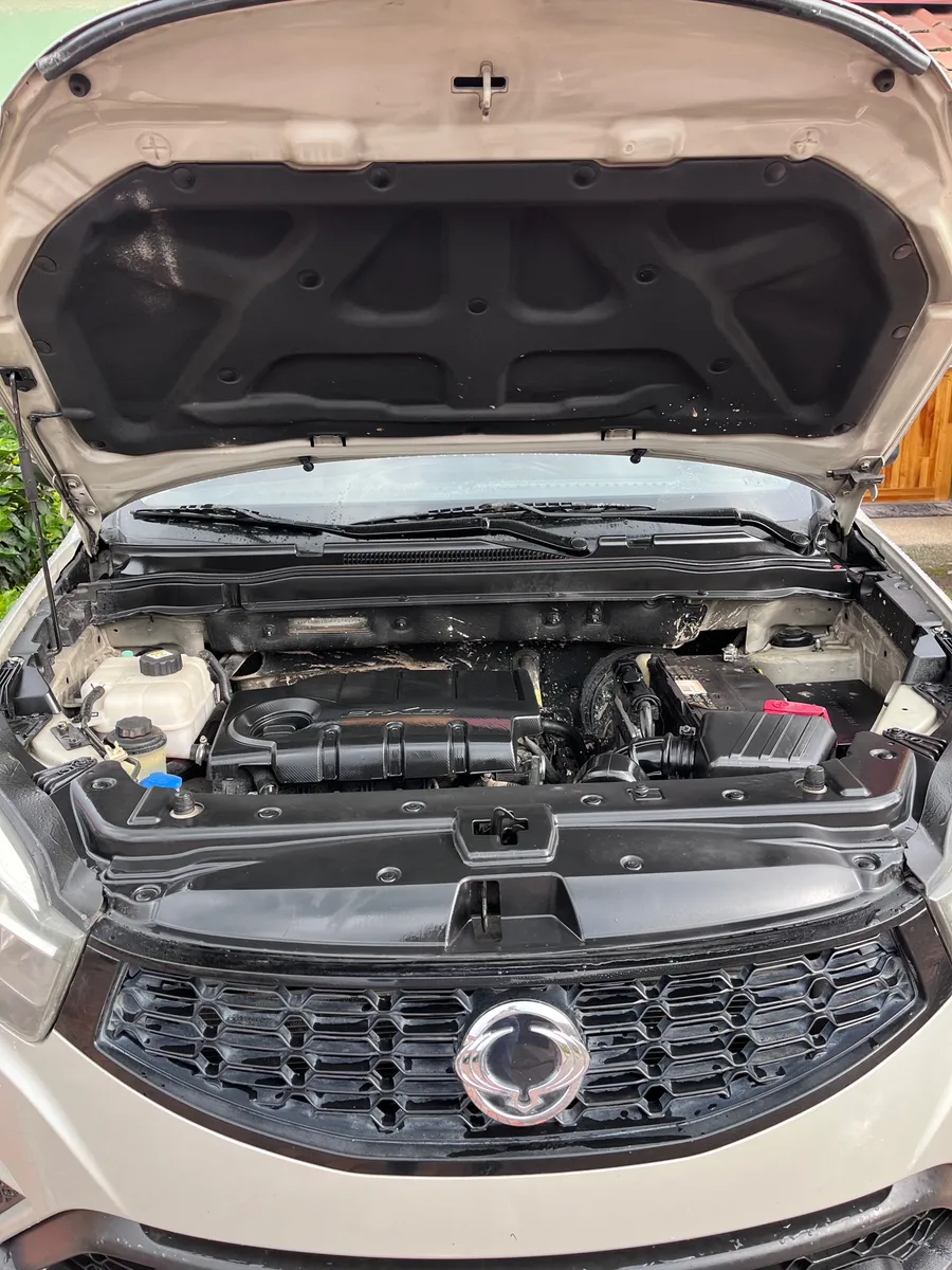 SsangYong Korando 2015 Blanco Madrid