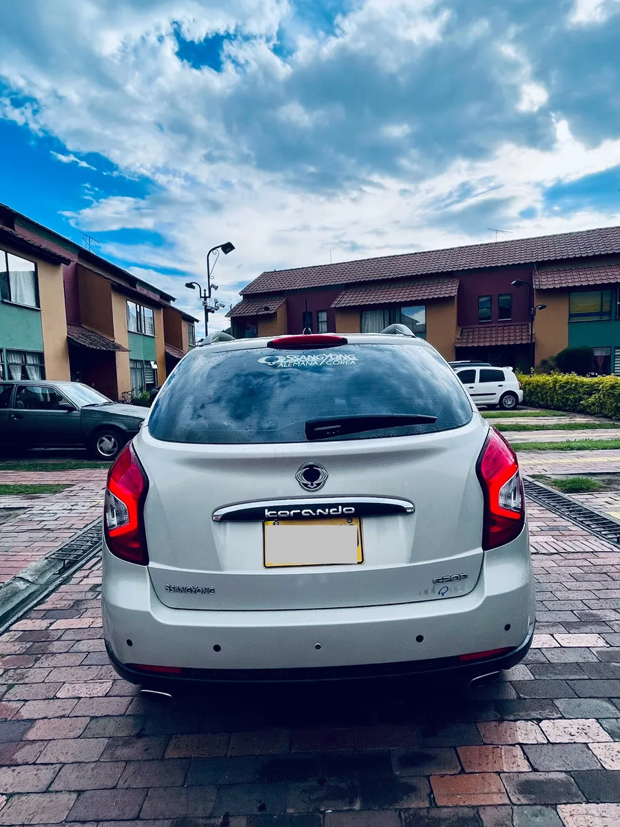 SsangYong Korando 2015 Blanco Madrid