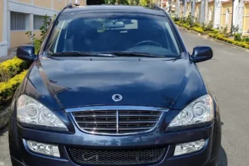 SsangYong Kyron 2011 gris1