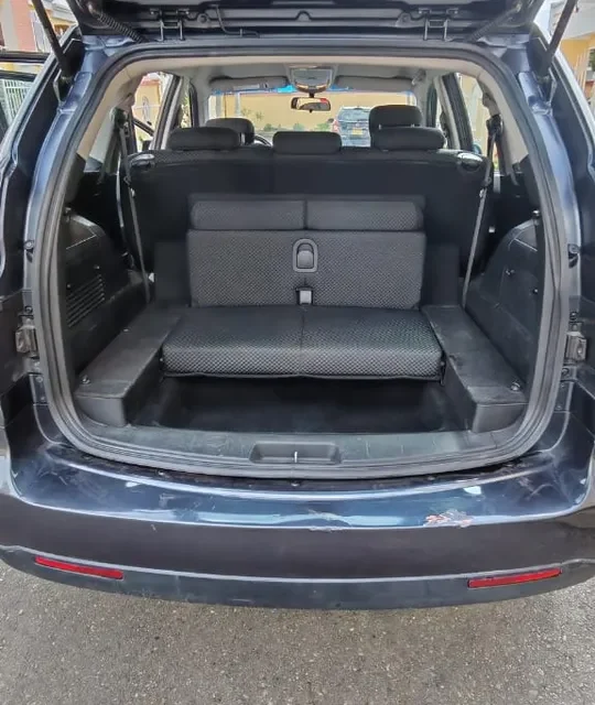 SsangYong Kyron 2011 gris10