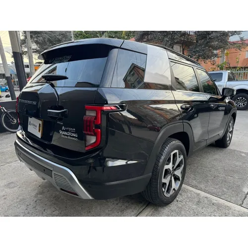SsangYong Torres 2024 Negro Bogotá