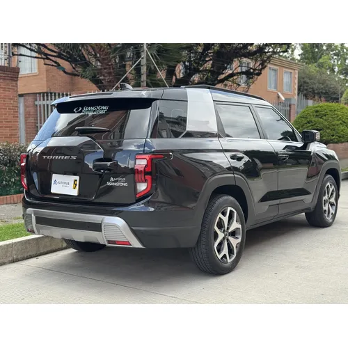 SsangYong Torres 2024 Negro Bogotá