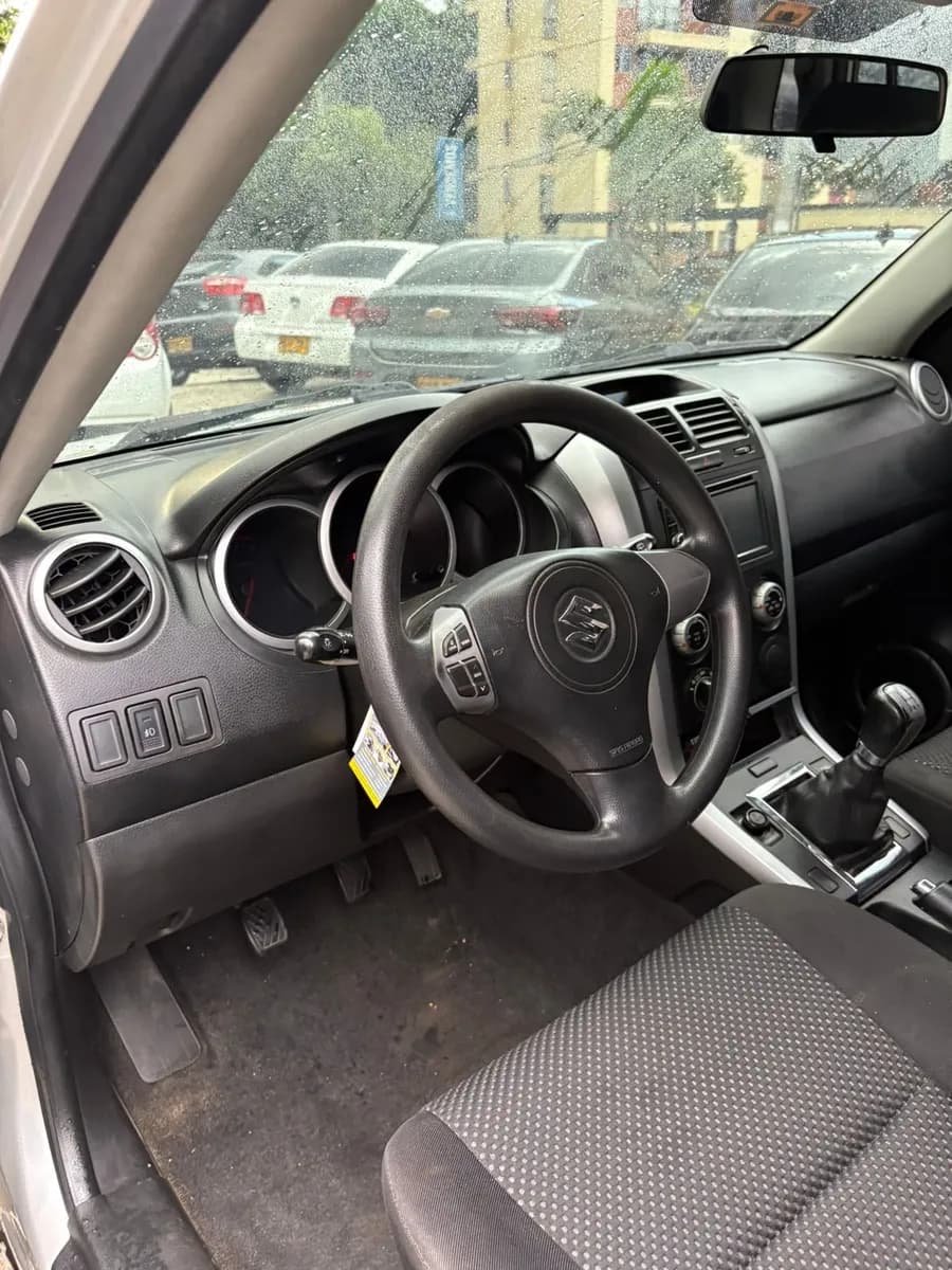 Suzuki Grand Vitara 2.7 Sz 2008 Plata