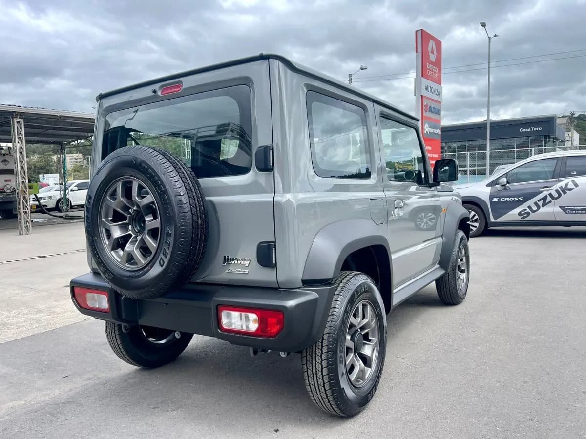Suzuki Jimny 1.4 Glx Aut 2025 Gris