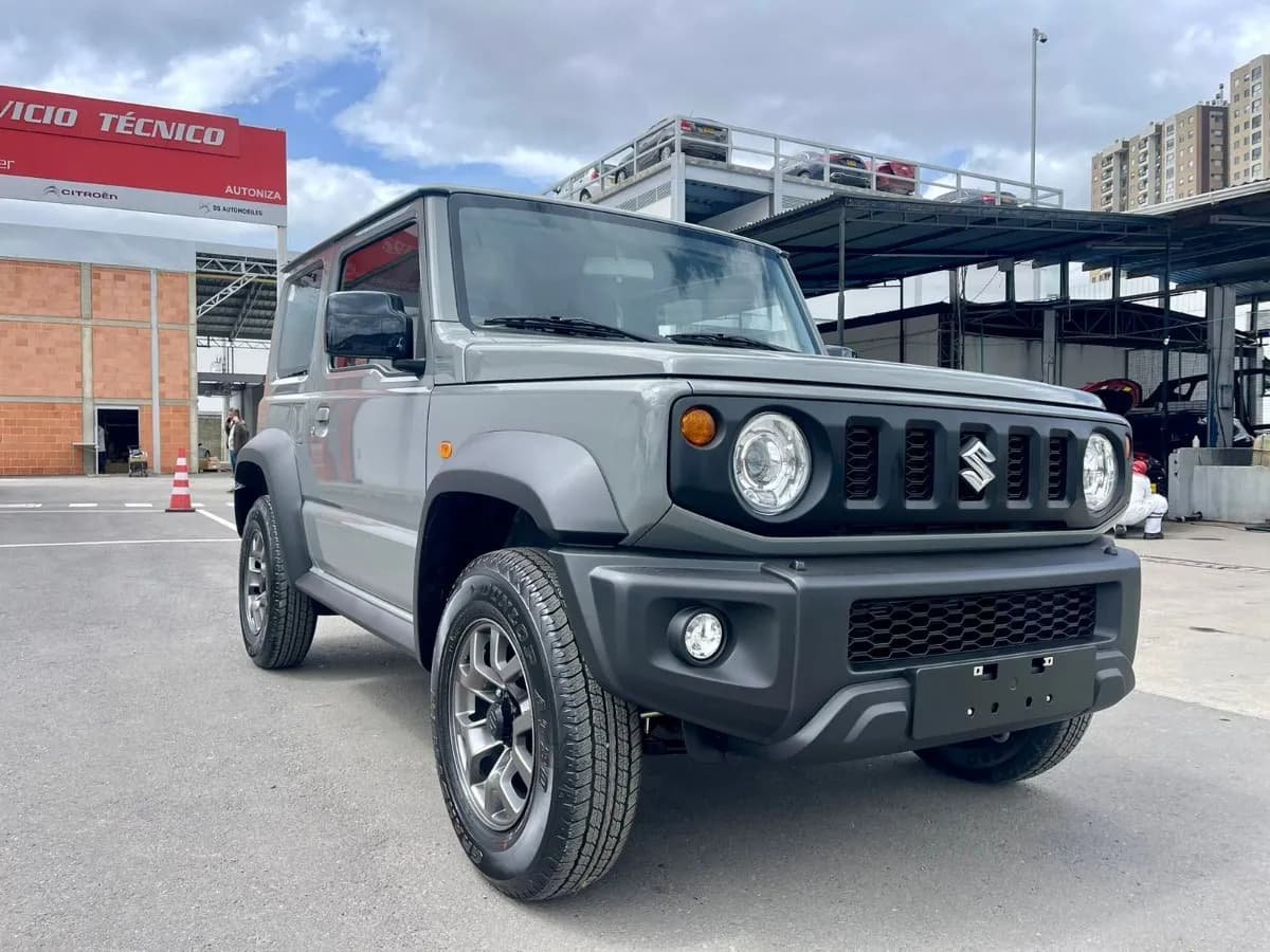 Suzuki Jimny 1.4 Glx Aut 2025 Gris