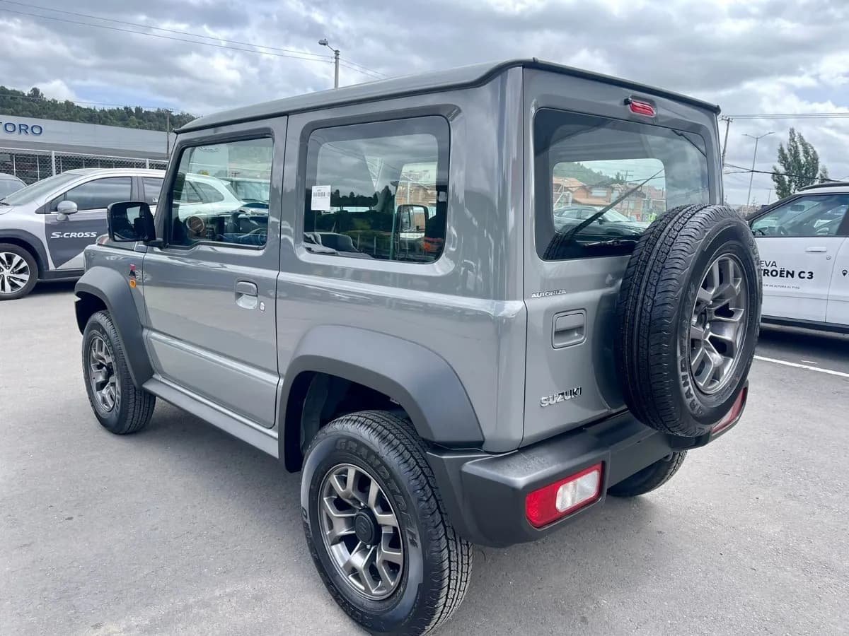 Suzuki Jimny 1.4 Glx Aut 2025 Gris