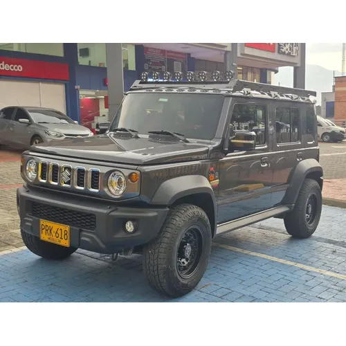Suzuki Jimny 2026 Gris Medellín