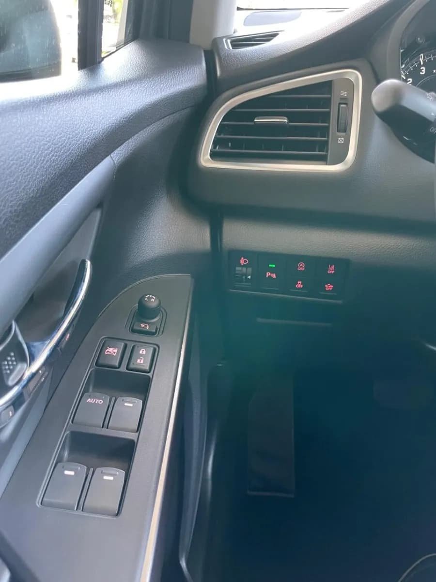 Suzuki Modelo S-Cross Hibrida 2025 Azul