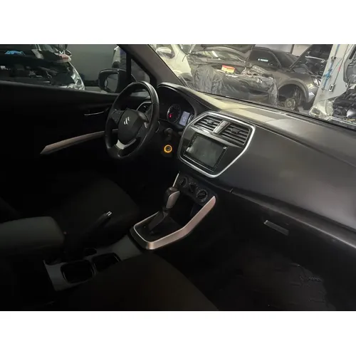 Suzuki S-Cross 2022 Plateado Bogotá