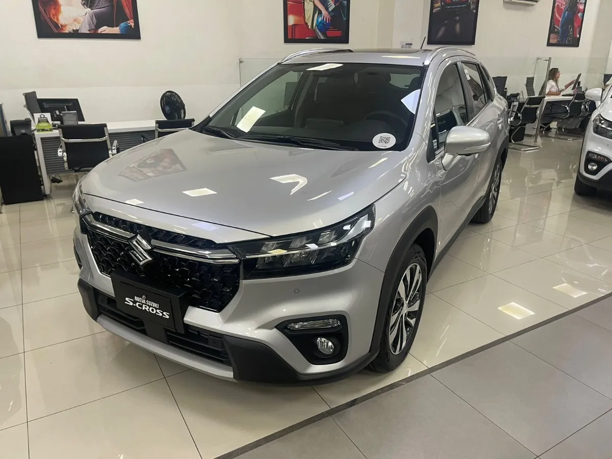 Suzuki S-Cross 2025 Gris Medellín