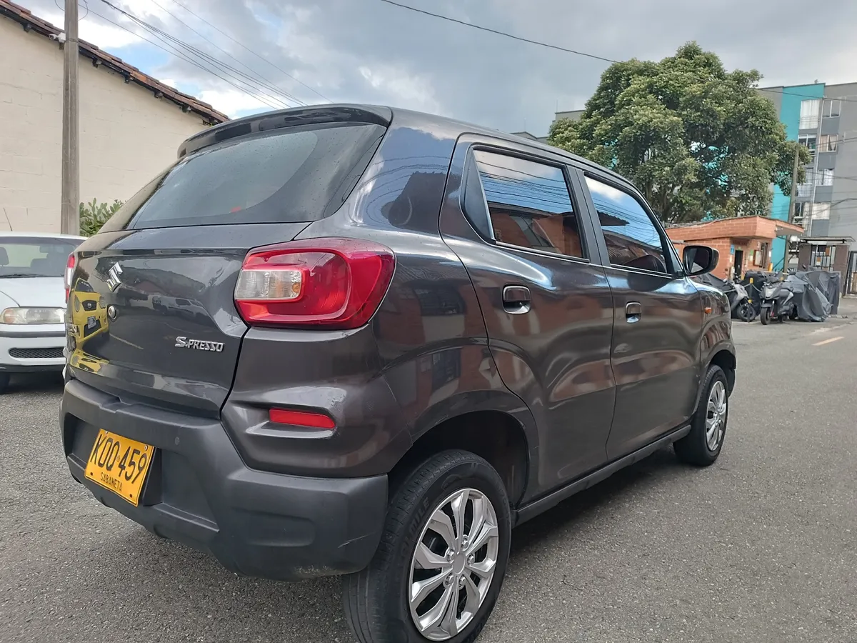 Suzuki S-Presso 2022 Gris Itagüí