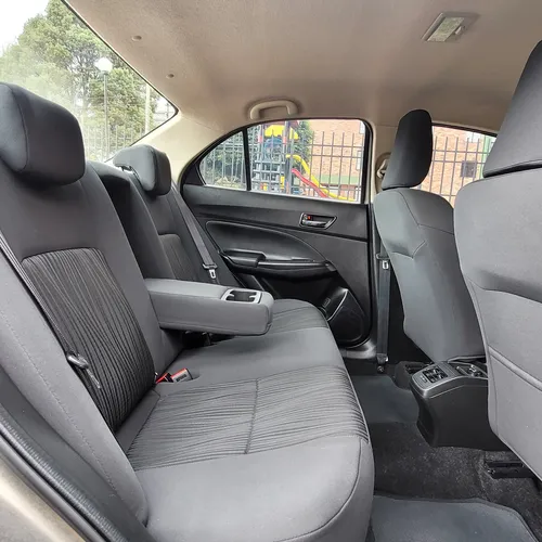 Suzuki Swift Dzire 2022 Gris Bogotá