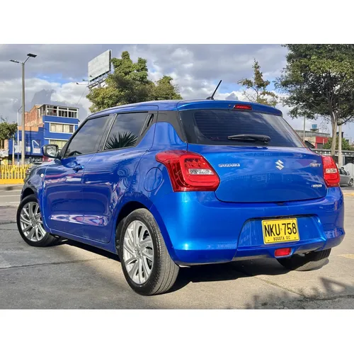 Suzuki Swift Hybrid 2024 Azul Bogotá