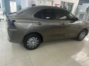 Suzuki Swift Dzire 2026 Gris Medellín