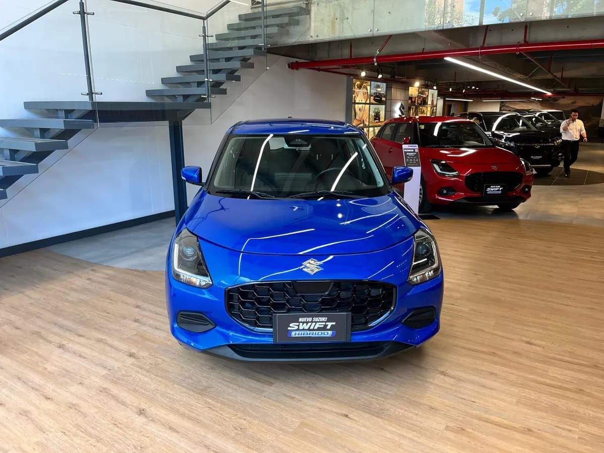 Suzuki Swift Híbrido 1.2 GL 2026 Azul