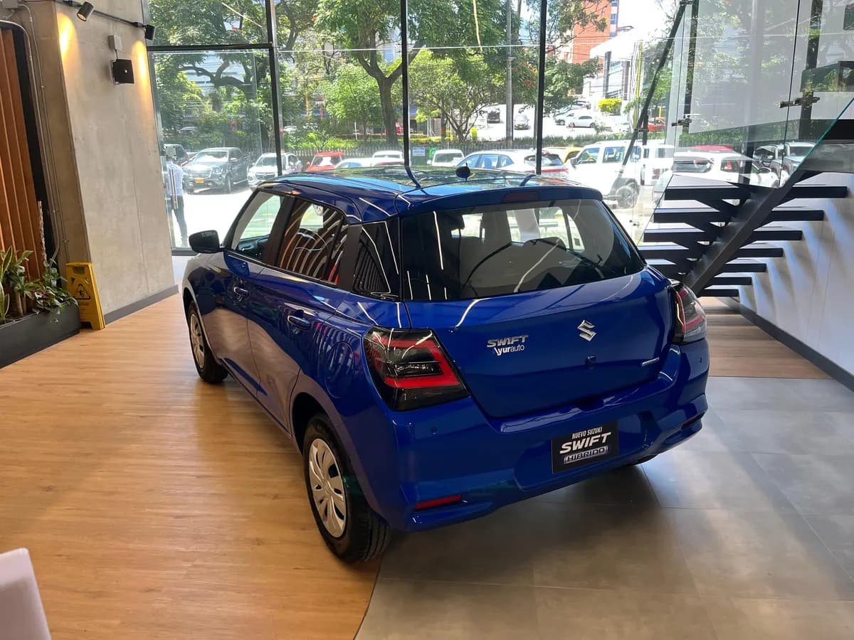 Suzuki Swift Híbrido 1.2 GL 2026 Azul