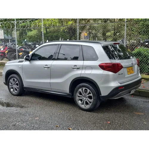 Suzuki Vitara 2021 Plateado Medellín